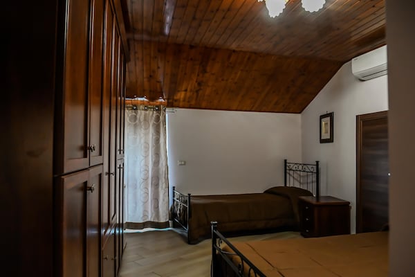 Foto van Familie Siciliaans Erfgoedhuis - Vakantiehuis in TRECASTAGNI - BedRoom