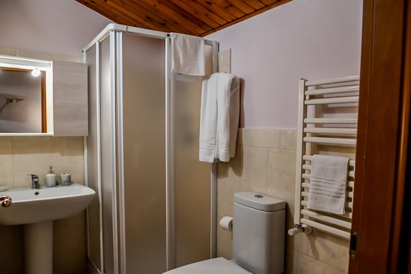 Foto van Familie Siciliaans Erfgoedhuis - Vakantiehuis in TRECASTAGNI - BathRoom
