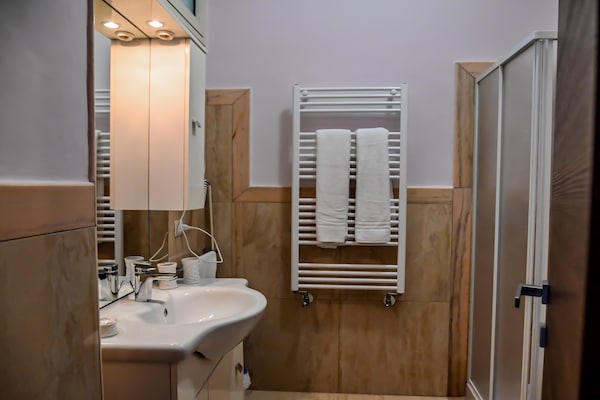Foto van Familie Siciliaans Erfgoedhuis - Vakantiehuis in TRECASTAGNI - BathRoom
