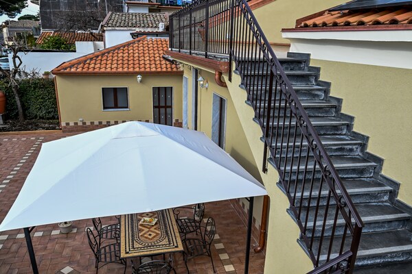 Foto van Familie Siciliaans Erfgoedhuis - Vakantiehuis in TRECASTAGNI - TerraceBalcony