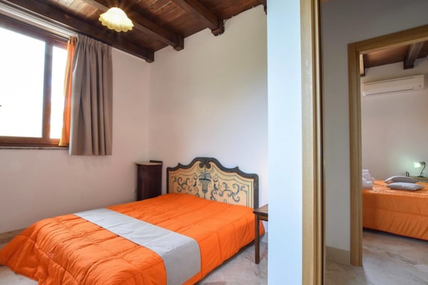 Foto van Appartement bij de Etna met bubbelbad - Vakantiehuis in Gaggi - BedRoom