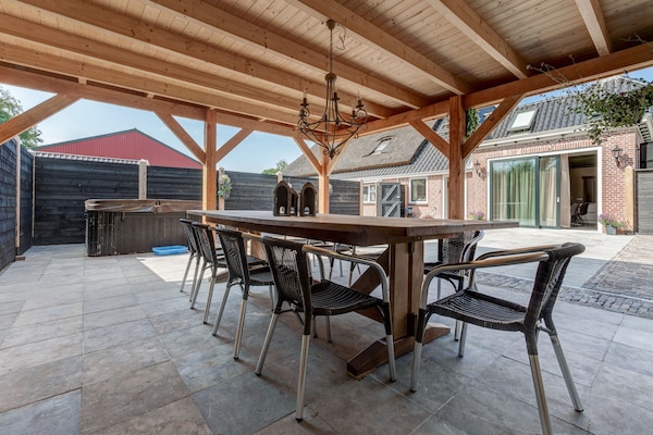 Foto van Vakantiehuis in  - Vakantiehuis in  - TerraceBalcony