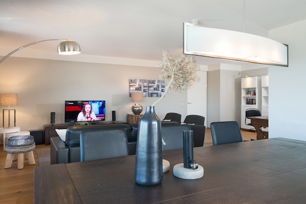 Foto van Luxe appartement in Scheveningen Haven - Vakantiehuis in Den Haag - LivingRoom