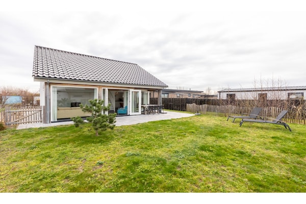 Foto van Vakantiehuis in Renesse bij het Strand - Vakantiehuis in Renesse - GardenSummer