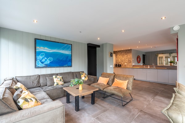 Foto van Groepsreisje Callantsoog | Strand - Vakantiehuis in Callantsoog - LivingRoom