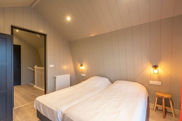 Foto van Groepsreisje Callantsoog | Strand - Vakantiehuis in Callantsoog - BedRoom