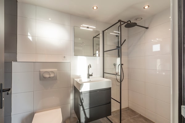 Foto van Groepsreisje Callantsoog | Strand - Vakantiehuis in Callantsoog - BathRoom