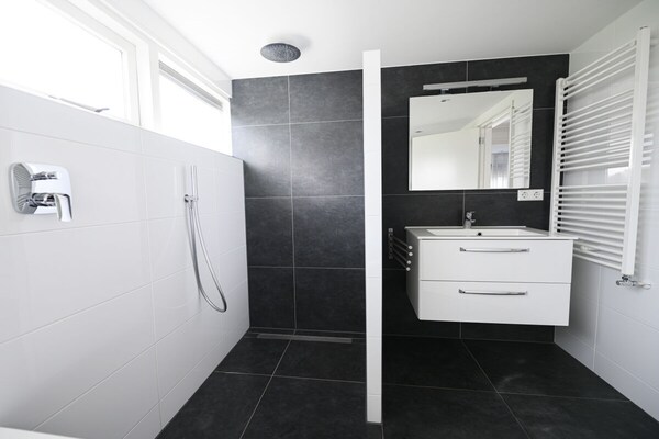Foto van De wortels van Beach Villa - Vakantiehuis in Callantsoog - Untagged
