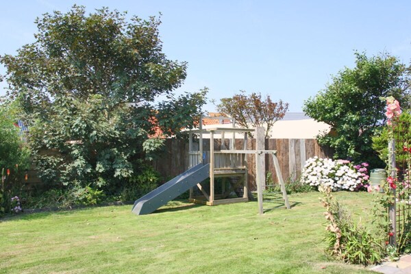 Foto van De wortels van Beach Villa - Vakantiehuis in Callantsoog - Untagged