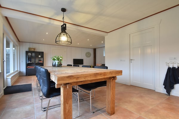 Foto van Vakantiehuis met infraroodsauna in Callantsoog - Vakantiehuis in Callantsoog - DiningRoom