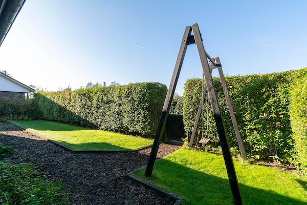 Foto van Familiehuis Julianadorp - Vakantiehuis in Julianadorp aan Zee - GardenSummer