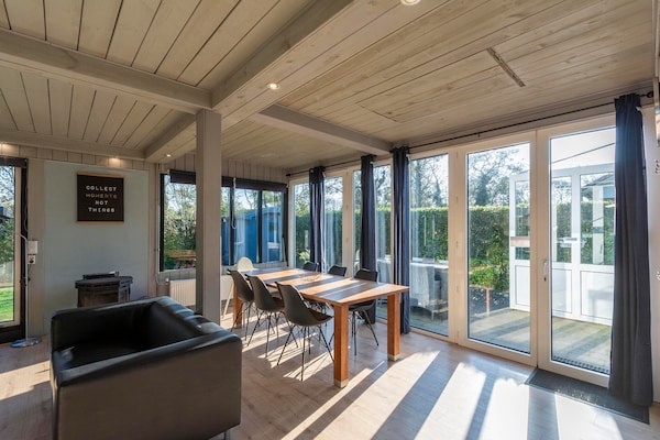 Foto van Familiehuis Julianadorp - Vakantiehuis in Julianadorp aan Zee - DiningRoom