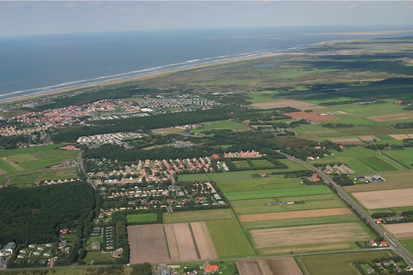 Foto van Ruime eilandvakantie - Vakantiehuis in De Koog - ExteriorSummer