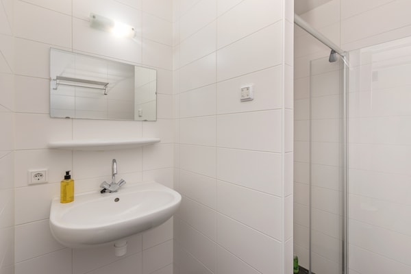 Foto van Ruime eilandvakantie - Vakantiehuis in De Koog - BathRoom