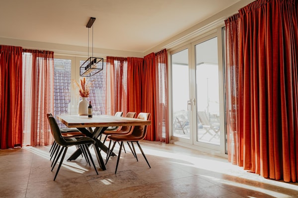 Foto van Appartement aan het Strand met Uitzicht - Vakantiehuis in Egmond aan zee - DiningRoom