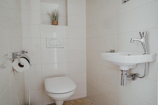 Foto van Appartement aan het Strand met Uitzicht - Vakantiehuis in Egmond aan zee - BathRoom