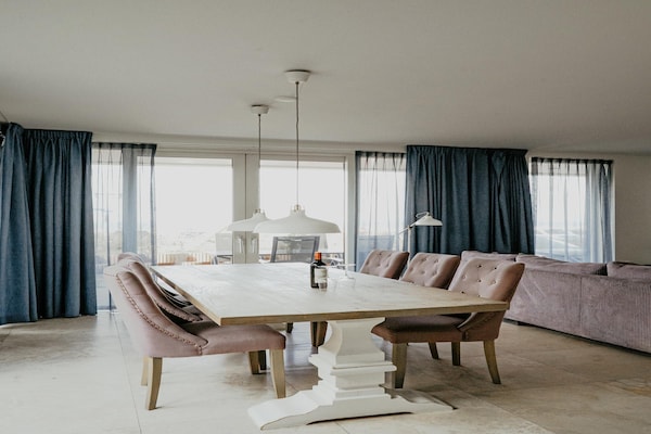 Foto van Appartement in Egmond aan Zee bij Strand - Vakantiehuis in Egmond aan zee - DiningRoom