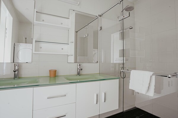Foto van Appartement in Egmond aan Zee bij Strand - Vakantiehuis in Egmond aan zee - BedRoom