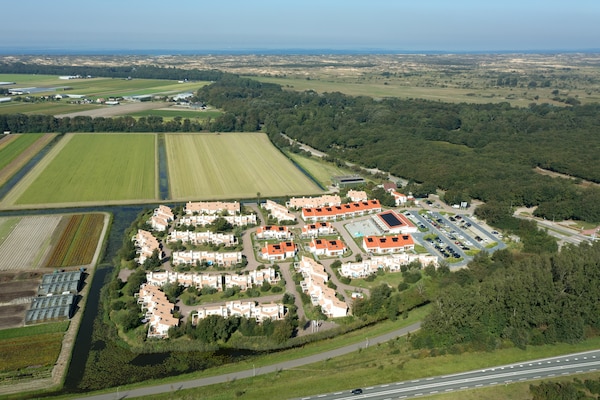 Foto van Vakantiehuis bij Noordwijk Strand - Vakantiehuis in Noordwijkerhout - ExteriorSummer