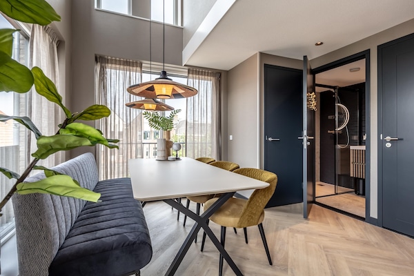 Foto van Stijlvol Delfts Appartement - Vakantiehuis in Delft - DiningRoom