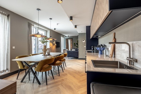 Foto van Stijlvol Delfts Appartement - Vakantiehuis in Delft - DiningRoom