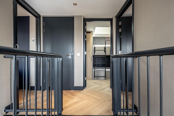 Foto van Stijlvol Delfts Appartement - Vakantiehuis in Delft - Landing