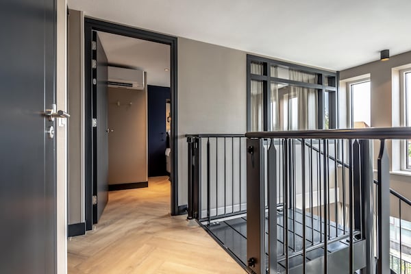 Foto van Stijlvol Delfts Appartement - Vakantiehuis in Delft - Landing