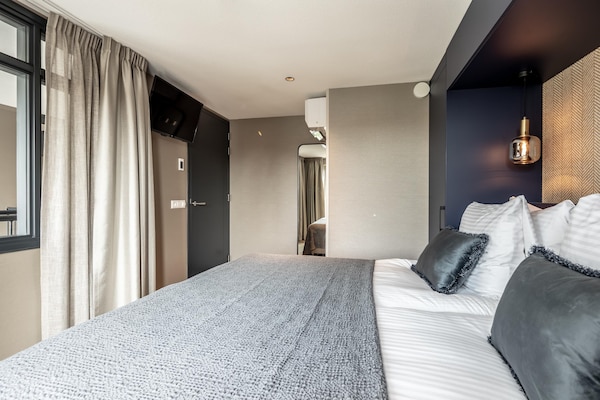 Foto van Stijlvol Delfts Appartement - Vakantiehuis in Delft - BedRoom