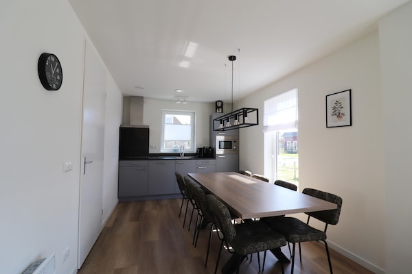 Foto van Vakantiehuis in Zuid-Holland vlakbij Rotterdam - Vakantiehuis in Simonshaven - DiningRoom