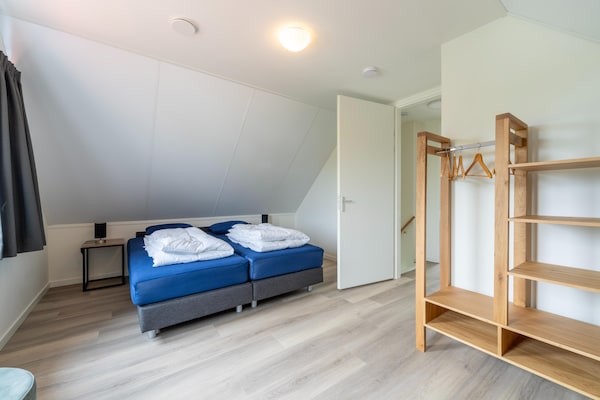 Foto van Vakantiehuis in Zuid-Holland vlakbij Rotterdam - Vakantiehuis in Simonshaven - BedRoom