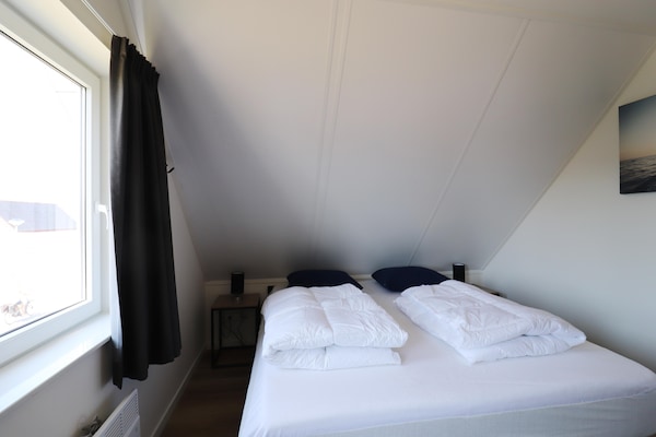 Foto van Vakantiehuis in Zuid-Holland vlakbij Rotterdam - Vakantiehuis in Simonshaven - BedRoom