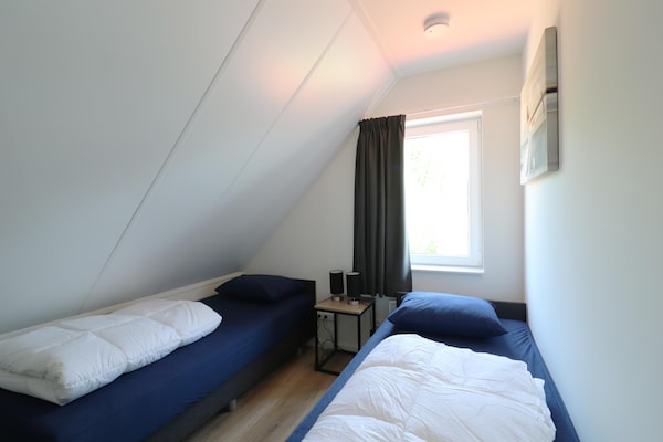 Foto van Vakantiehuis in Zuid-Holland vlakbij Rotterdam - Vakantiehuis in Simonshaven - BedRoom
