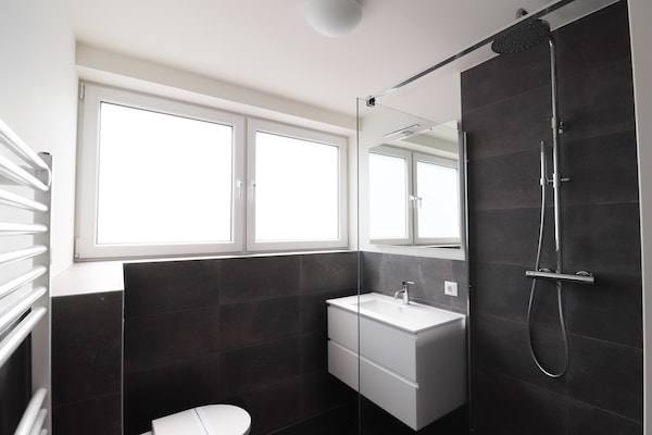 Foto van Vakantiehuis in Zuid-Holland vlakbij Rotterdam - Vakantiehuis in Simonshaven - BathRoom
