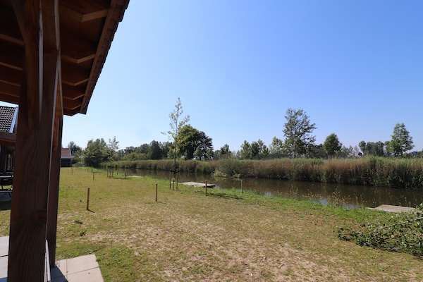 Foto van Vakantiehuis in Zuid-Holland vlakbij Rotterdam - Vakantiehuis in Simonshaven - ViewSummer