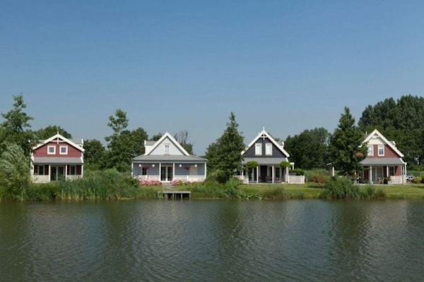 Foto van Vakantiehuis in Zuid-Holland vlakbij Rotterdam - Vakantiehuis in Simonshaven - AreaSummer5KM