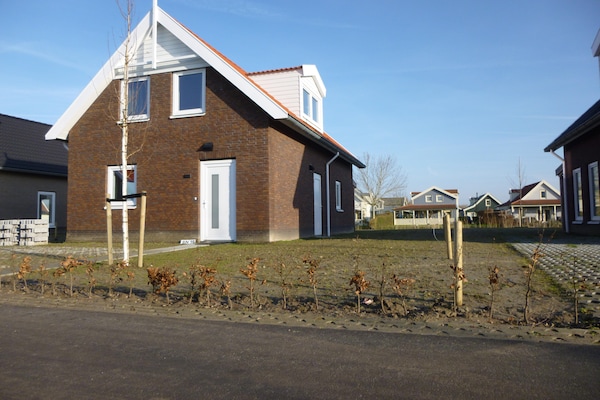 Foto van Vakantiehuis in Zuid-Holland vlakbij Rotterdam - Vakantiehuis in Simonshaven - ExteriorSummer