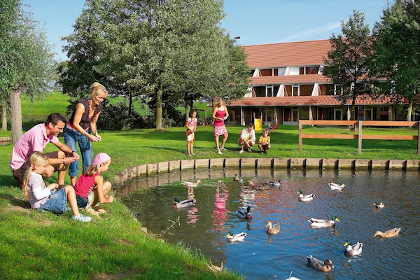 Foto van Villa aan het water in Aquadelta - Vakantiehuis in Bruinisse - AreaSummer1KM