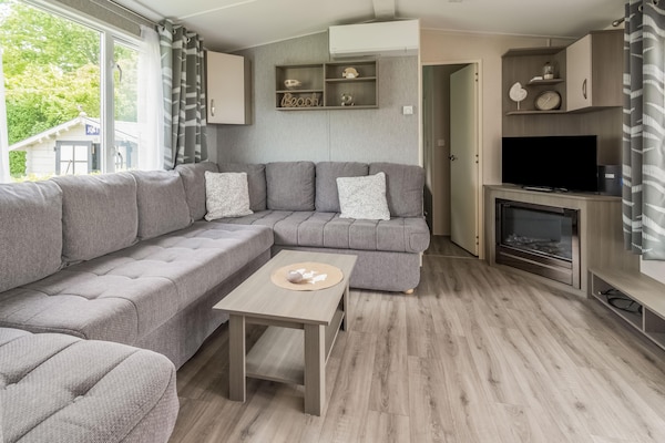 Foto van Luxe chalet met tuin op rustige locatie in Renesse - LivingRoom