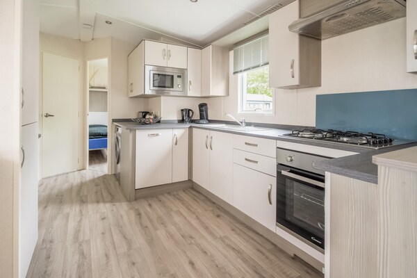 Foto van Luxe chalet met tuin op rustige locatie in Renesse - Kitchen