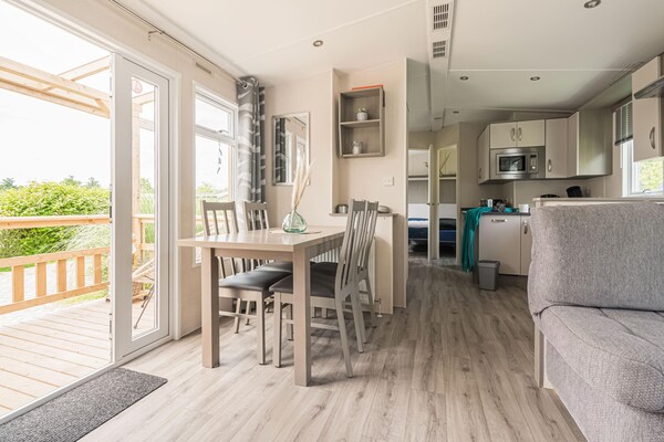 Foto van Luxe chalet met tuin op rustige locatie in Renesse - DiningRoom
