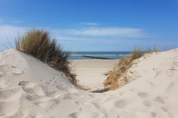 Foto van Villa in Domburg bij Noordzeestrand - Vakantiehuis in Domburg - AreaSummer20KM