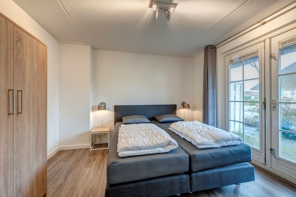 Foto van Villa in Domburg bij Noordzeestrand - Vakantiehuis in Domburg - BedRoom