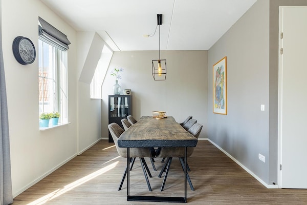 Foto van Luxe appartement in Koudekerke met sauna - Vakantiehuis in Koudekerke - DiningRoom
