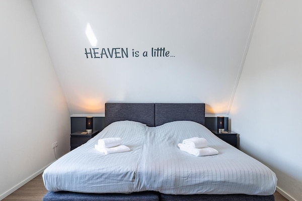 Foto van Luxe appartement in Koudekerke met sauna - Vakantiehuis in Koudekerke - BedRoom