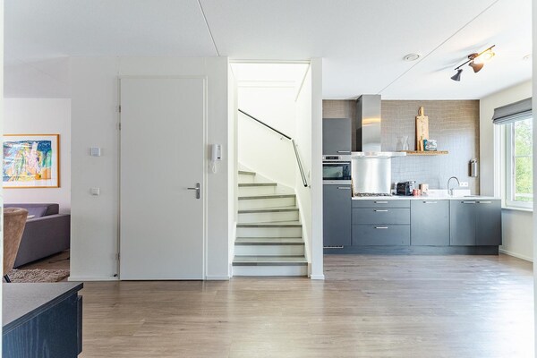 Foto van Luxe appartement in Koudekerke met sauna - Vakantiehuis in Koudekerke - Landing