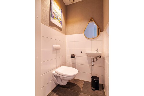 Foto van Luxe appartement in Koudekerke met sauna - Vakantiehuis in Koudekerke - BathRoom