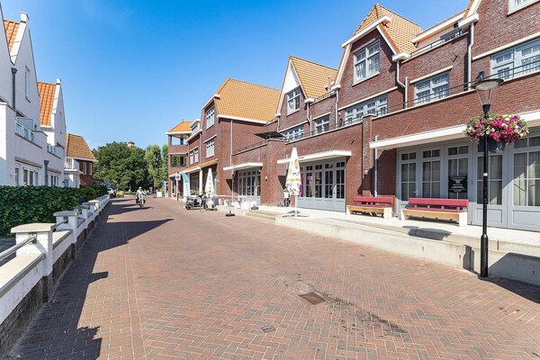 Foto van Luxe appartement in Koudekerke met sauna - Vakantiehuis in Koudekerke - ExteriorSummer