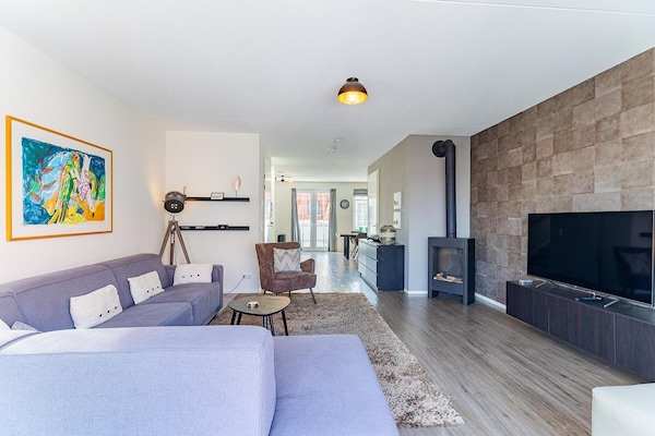 Foto van Luxe appartement in Koudekerke met sauna - Vakantiehuis in Koudekerke - LivingRoom