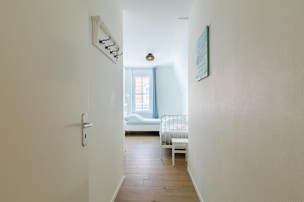 Foto van Luxe appartement dicht bij het strand - Vakantiehuis in Koudekerke - BedRoom