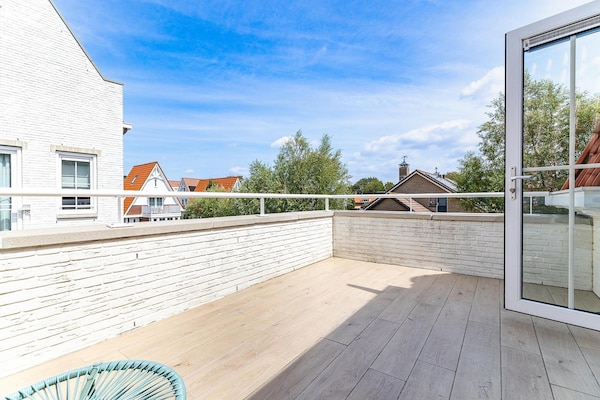 Foto van Luxe appartement dicht bij het strand - Vakantiehuis in Koudekerke - TerraceBalcony